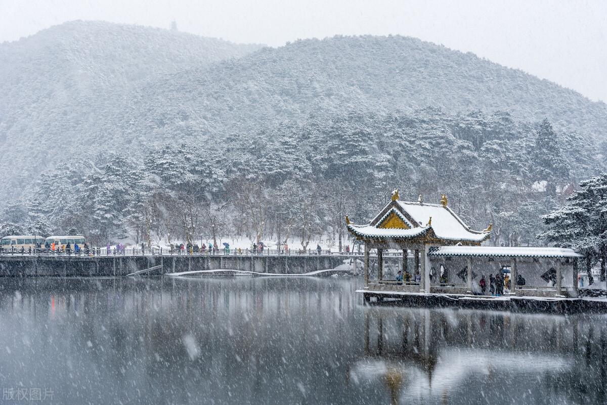 雪景短句24句，关于雪的文案短句